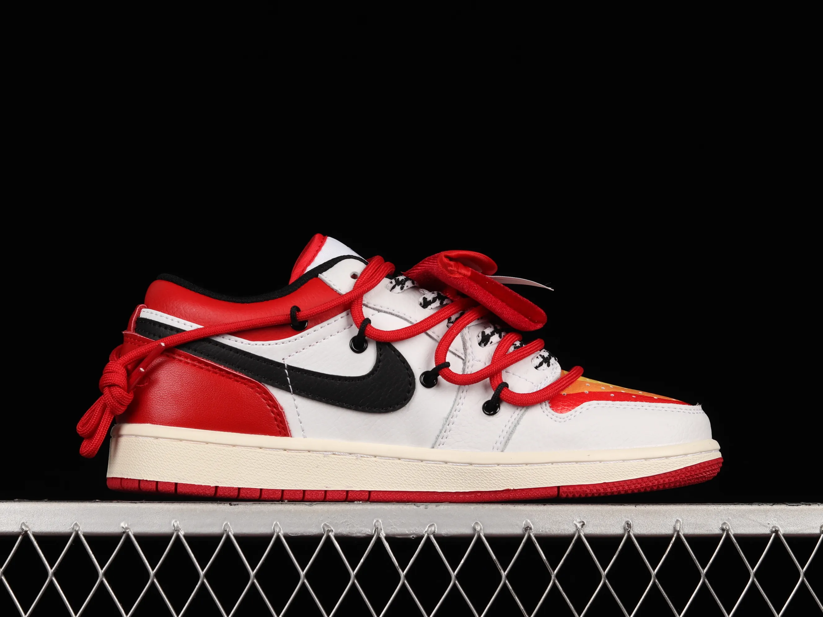 All categories Air Jordan Jordan series basketball shoes Air Jordan 1 Low Air Jordan 1 Low AJ1 Joe 1 customized version Vibe flavor deconstruction sports culture basketball shoes 553558-186